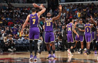 nba湖人队比赛直播视频(nba湖人队比赛直播视频在线观看)
