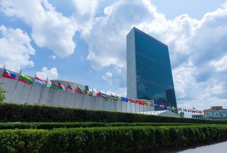 中方：美国对特定国家外交人员拒发签证 违反国际法义务