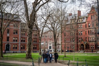 美 *** 要求哈佛大学提供有关外国资金和关系记录