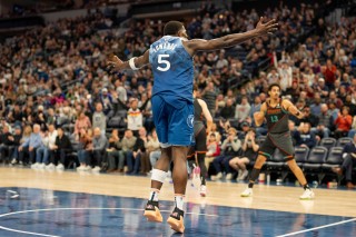 nba比赛直播(今日nba比赛直播)