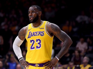 今日nba湖人(今日nba湖人对掘金的比赛直播)