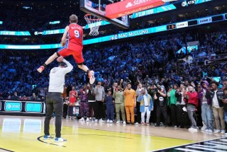 nba扣篮大赛精彩集锦(nba扣篮大赛精彩集锦图片)