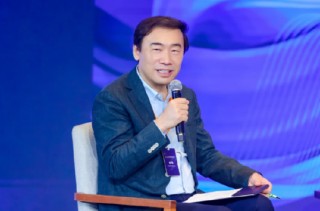 邓锋：AI正在解锁视觉、内容、数据、交互与医疗等领域的创新密码