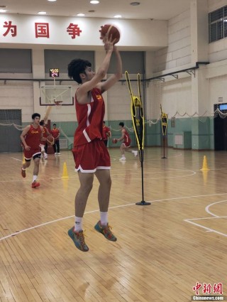 直播中国男篮球比赛(直播中国男篮球比赛在哪看)