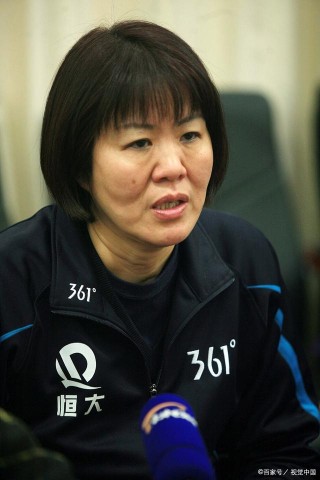 郎平重新签约中国女排主帅(郎平重新签约中国女排主帅教练)