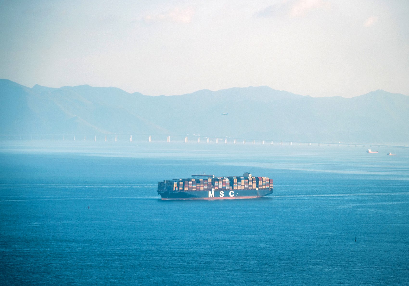 受红海局势扰动的欧线价格已见顶？联盟重组、春节抢货、价格战来袭⋯⋯  第1张