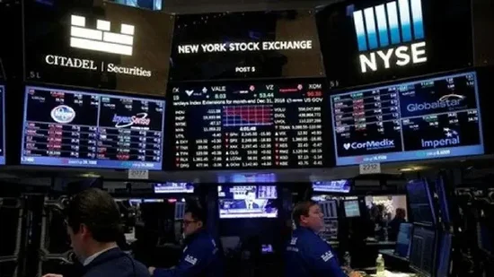 午盘：美股小幅上扬 道指上涨200点  第1张