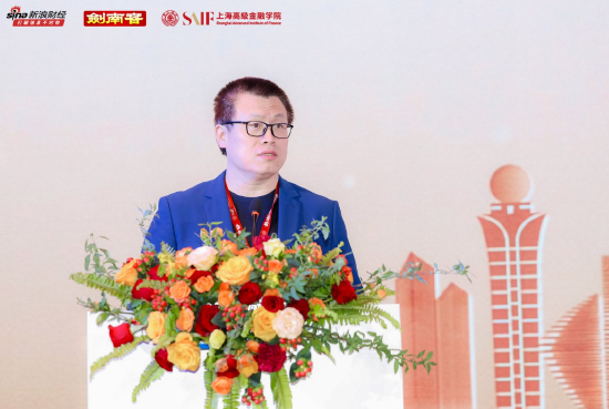 新浪财经CEO邓庆旭：愿和民营企业家携手并进，为民营企业搭建展示形象的平台  第1张