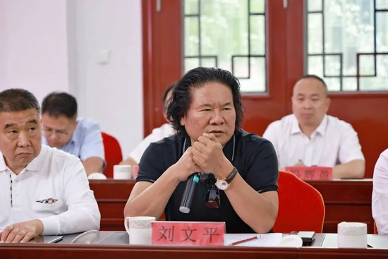 茅台在河南周口李寨村召开七省区经销商座谈会  第11张