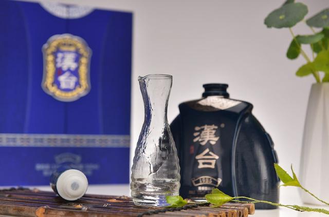 2022，酒业“思想之年”(2020年酒行业市场分析报告)  第2张