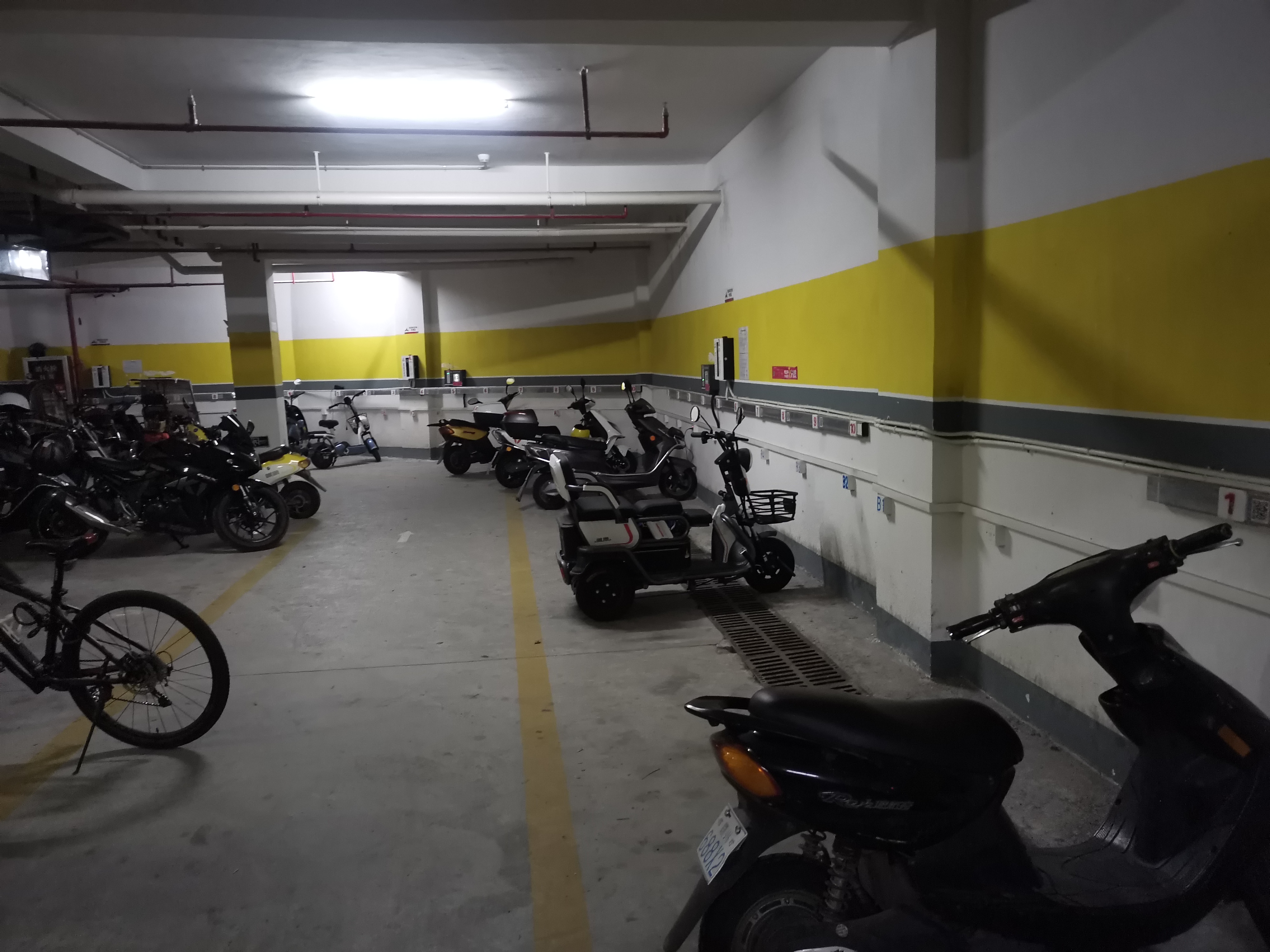 新小区地下车库不能安装充电桩(新小区地下车库不能安装充电桩吗)  第1张