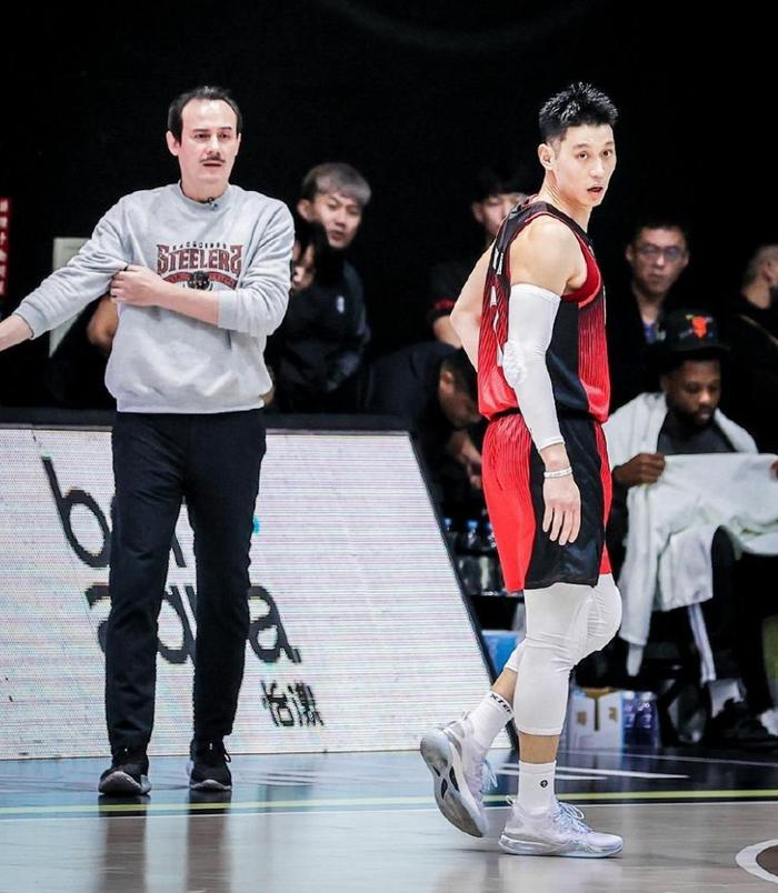 林书豪nba(林书豪nba总冠军)  第2张