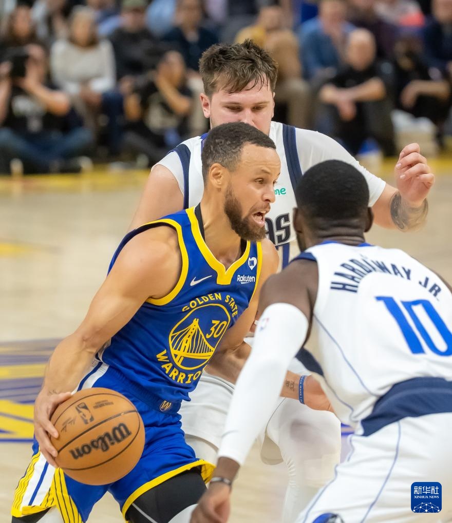 nba最新比赛(nba最新比赛赛程)  第2张