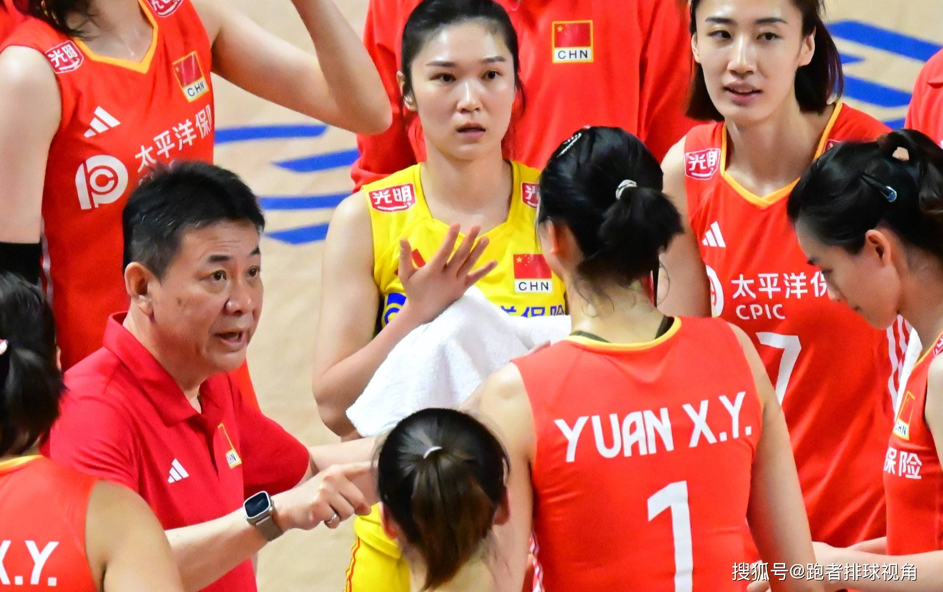 中国女排今天比赛直播(中国女排今天比赛直播在哪里看)  第2张