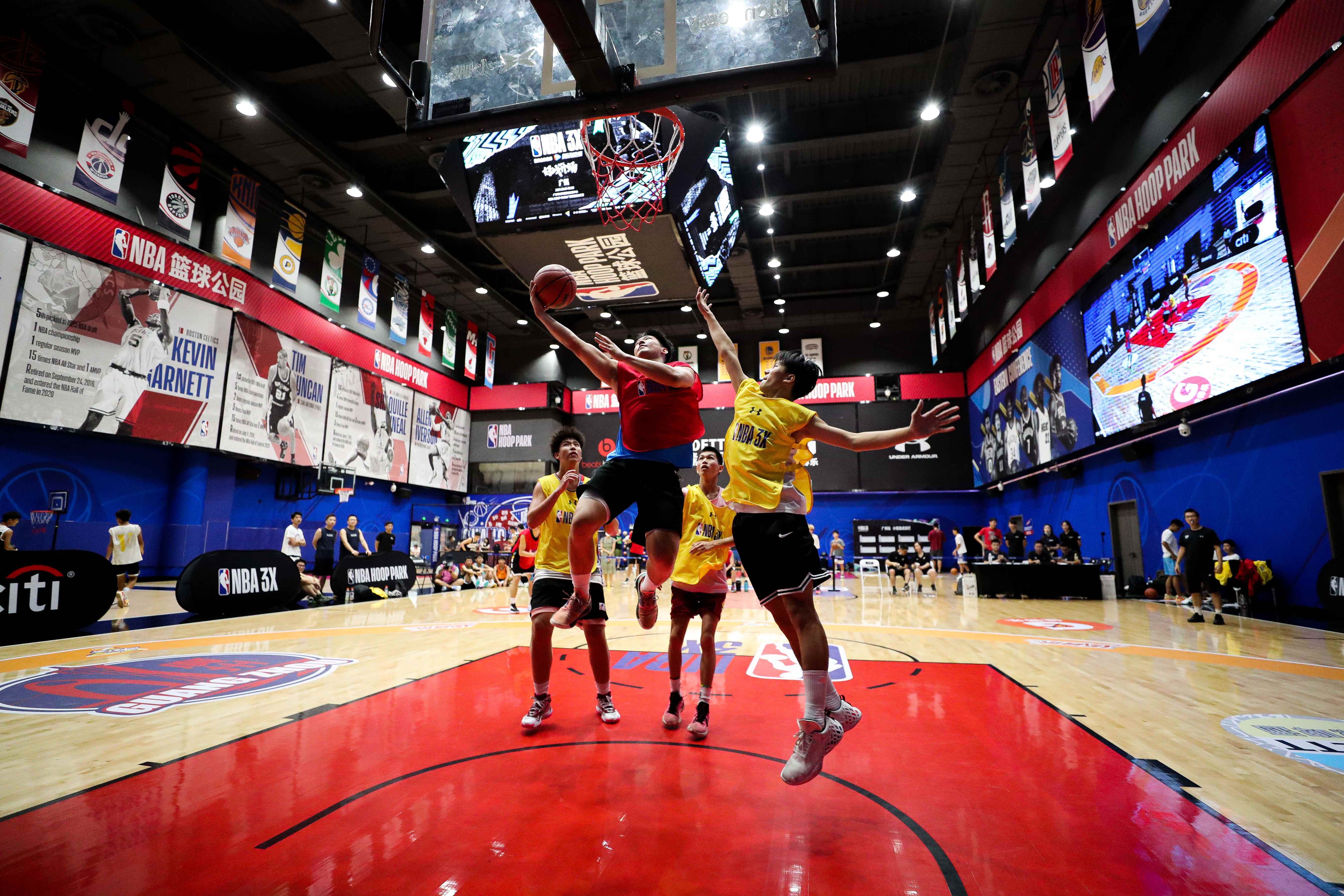 nba球赛在线直播观看(nba直播在线观看高清 赛季)  第1张