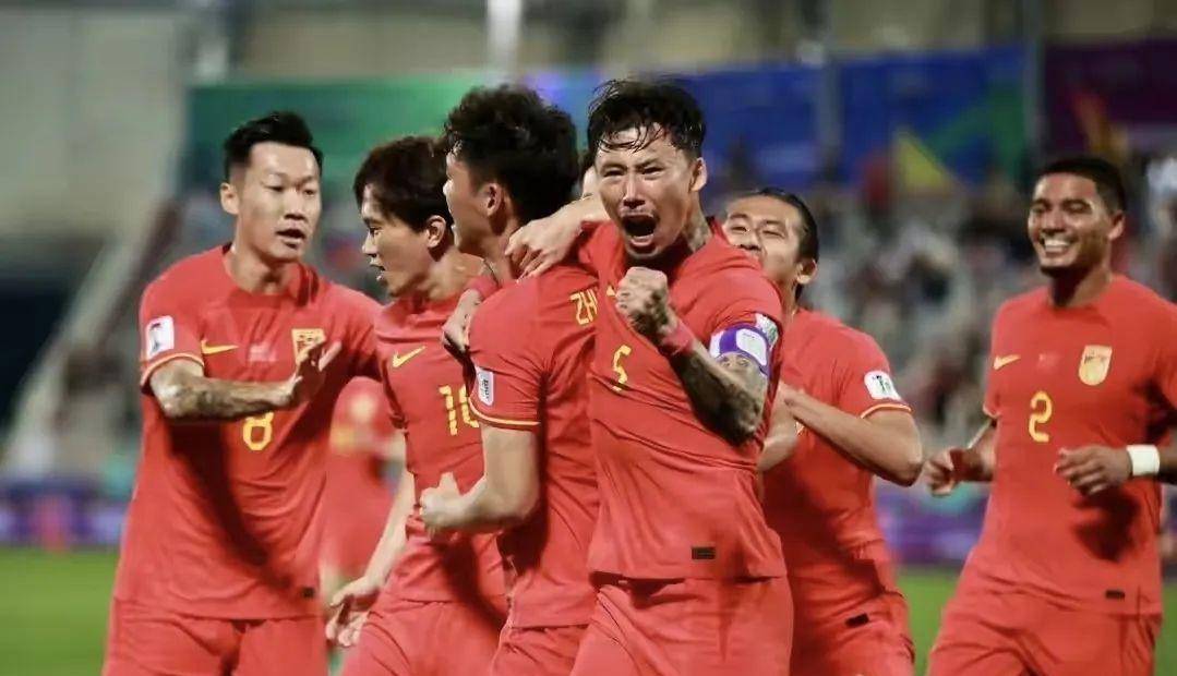 世预赛国足vs新加坡(世预赛国足vs新加坡结果)  第1张