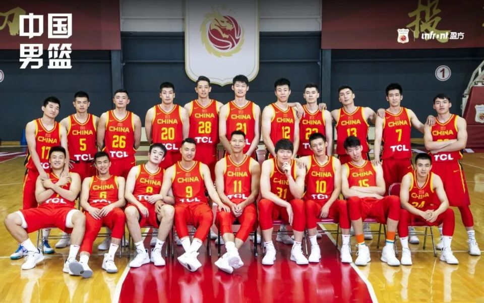 最新男篮国家队名单16人(今晚男篮19点30现场直播视频)  第2张